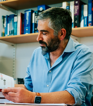 Profile photo of Professor Matt Davidson