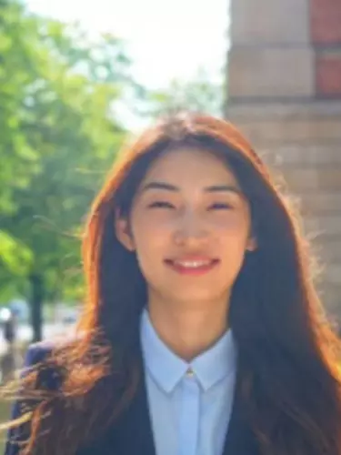 Zoe Chunyu Miao