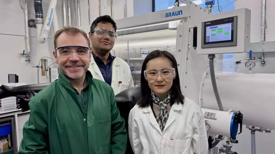 Dr Jirui Zhang visits Green Chemistry Centre of Excellence 
