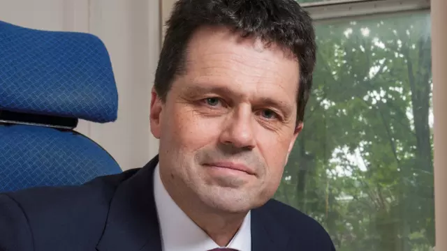 Profile photo of Professor Matt Rosseinsky