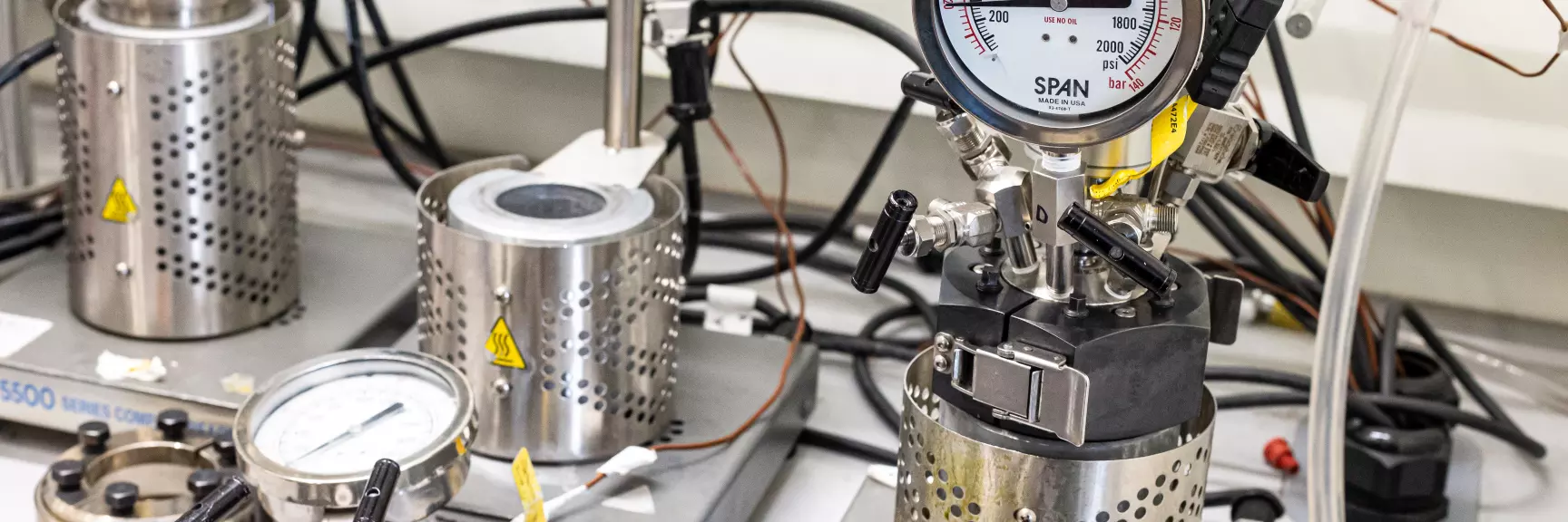 High pressure steel polymerization reactors